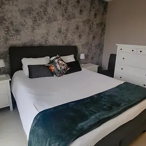 Apartment Gezellig In Brugge, Nabij Damme.